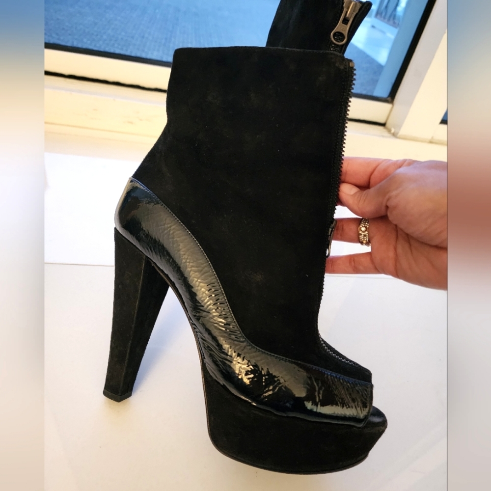 Marni patent leather and suede peeptoe platform booties.  Size 39.5